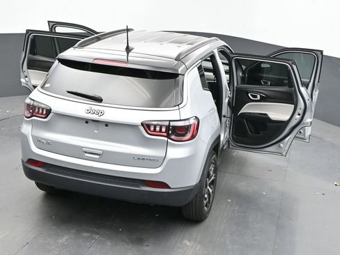 Used 2025 Jeep Compass Limited AWD/4WD image 68