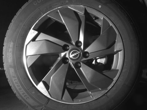 Used 2025 Nissan Rogue SV FWD image 13