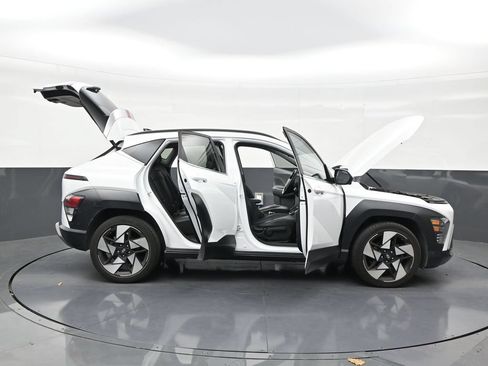 Used 2024 Hyundai Kona Limited FWD image 29
