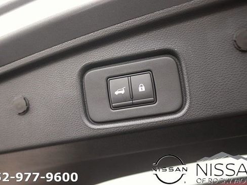New 2026 Nissan Pathfinder SL w/ SL Premium Package AWD/4WD image 17