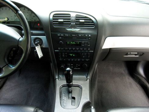 Used 2002 Ford Thunderbird image 27