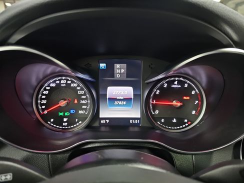 Used 2018 Mercedes-Benz GLC 300 4MATIC image 20