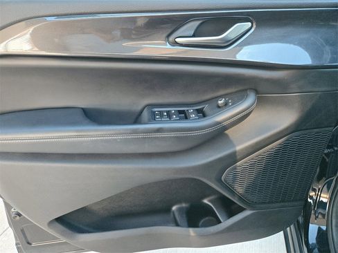 Used 2023 Jeep Grand Cherokee L Altitude image 34