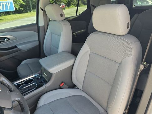 Used 2020 Chevrolet Traverse LT AWD/4WD image 13