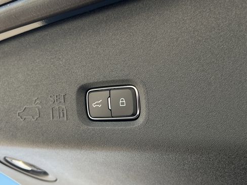 New 2025 Lincoln Navigator L Reserve w/ Jet Appearance Package image 38