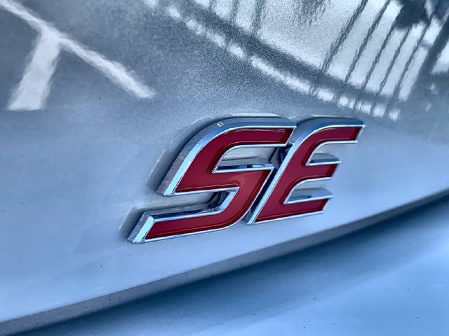 Used 2025 Toyota Corolla SE w/ SE Package FWD image 43