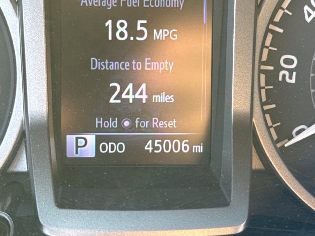 Certified 2023 Toyota Tacoma Limited AWD/4WD image 30