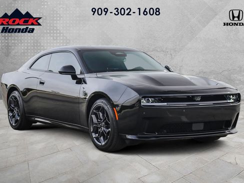 Used 2025 Dodge Charger R/T w/ Quick Order Package 25M R/T image 3