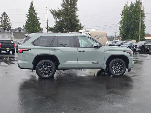 New 2026 Toyota Sequoia Platinum image 7