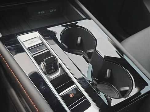 New 2026 Volkswagen Atlas Peak Edition AWD/4WD image 17