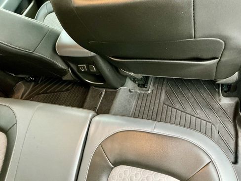 Used 2019 Chevrolet Colorado Z71 image 26