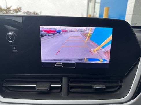 Used 2024 Chevrolet Trax RS w/ Driver Confidence Package image 22