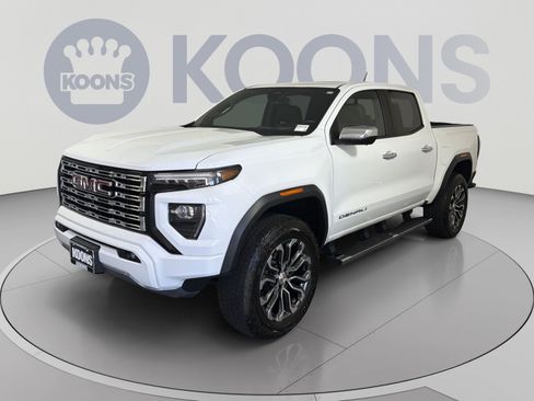 Used 2023 GMC Canyon Denali AWD/4WD image 1