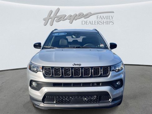New 2026 Jeep Compass Latitude image 7