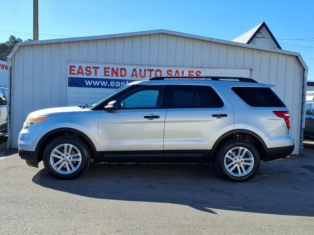 Used 2015 Ford Explorer 4WD image 2