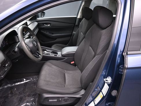 Certified 2023 Honda Accord EX image 19