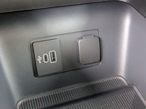 New 2026 Ford Explorer Active RWD image 19