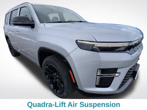 New 2026 Jeep Grand Wagoneer Limited AWD/4WD image 8