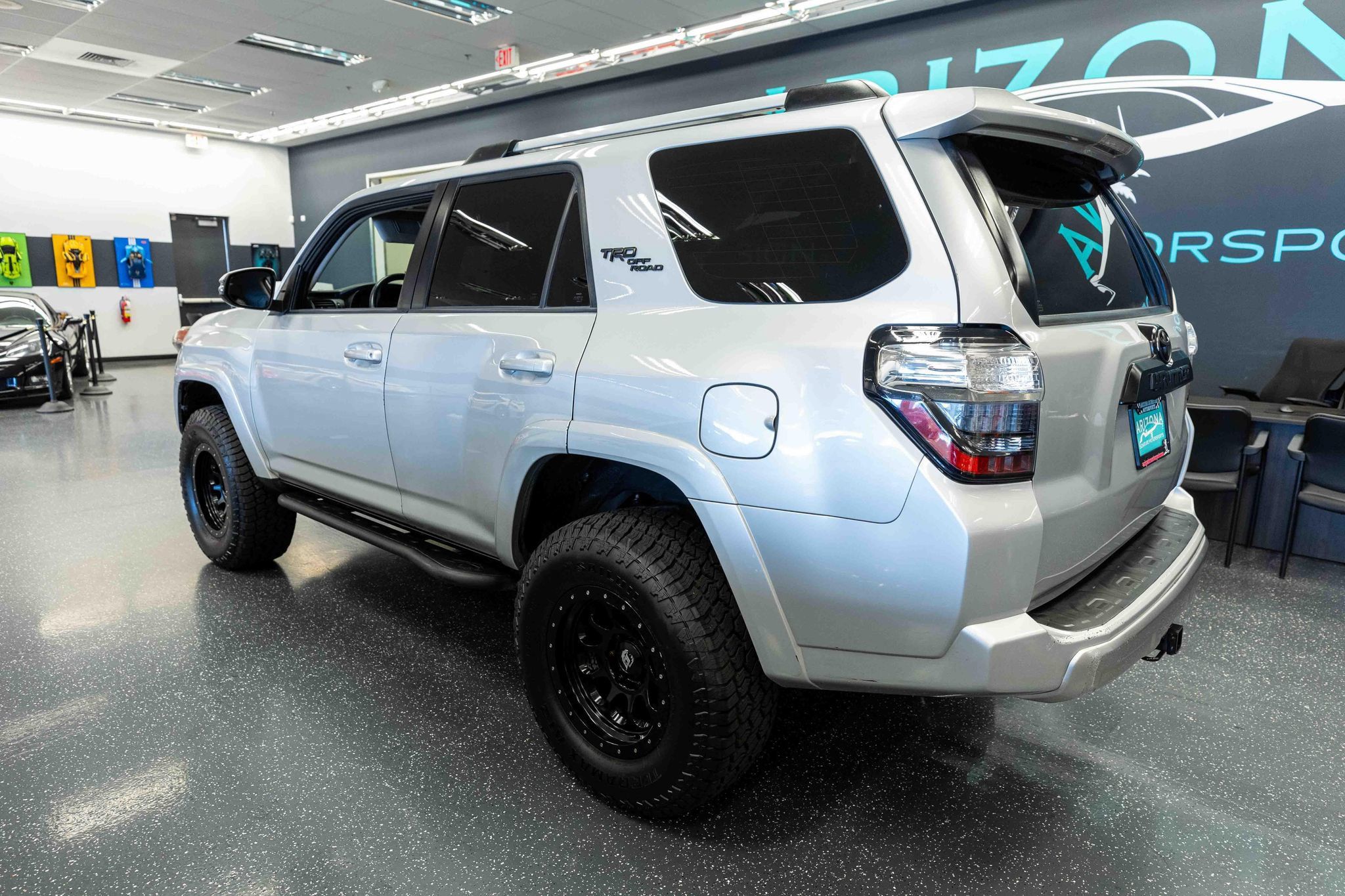 Used 2017 Toyota 4Runner TRD Off-Road Premium AWD/4WD image 9