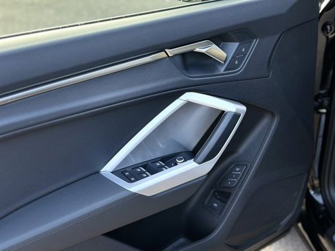 Certified 2025 Audi Q3 2.0T Premium image 23