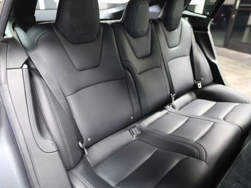 Used 2018 Tesla Model S 75D image 37