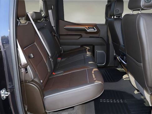 Used 2022 GMC Sierra 1500 Denali w/ Denali Reserve Package image 13