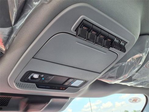 New 2025 Ford F550 4x4 Crew Cab image 19