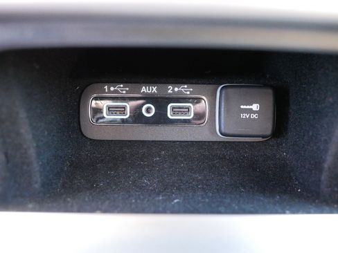 Used 2019 Jeep Grand Cherokee Altitude image 31