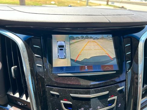 Used 2017 Cadillac Escalade Premium Luxury AWD/4WD image 23