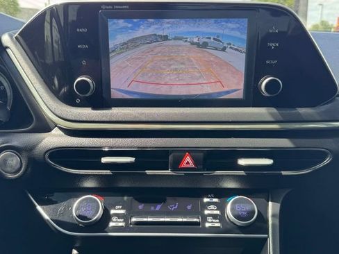 Used 2022 Hyundai Sonata SEL FWD image 16