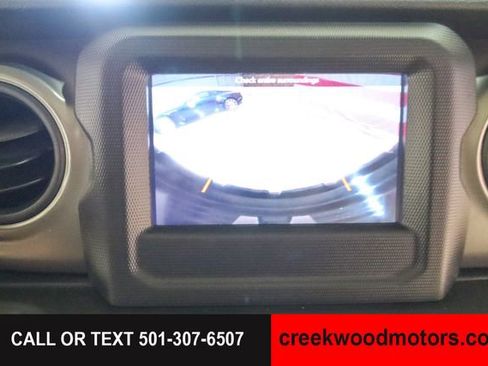 Used 2018 Jeep Wrangler Unlimited Sport S AWD/4WD image 58