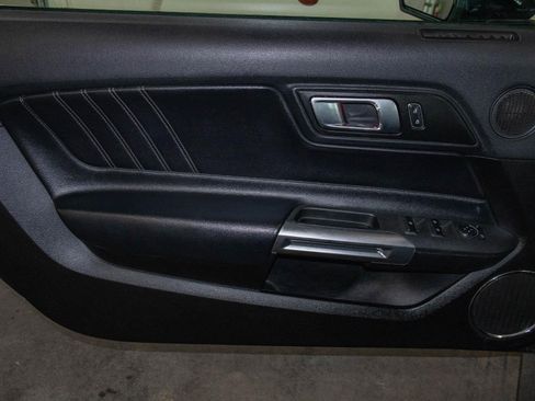 Used 2021 Ford Mustang Premium image 8