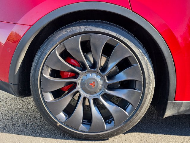 Used 2022 Tesla Model Y Performance AWD/4WD image 7