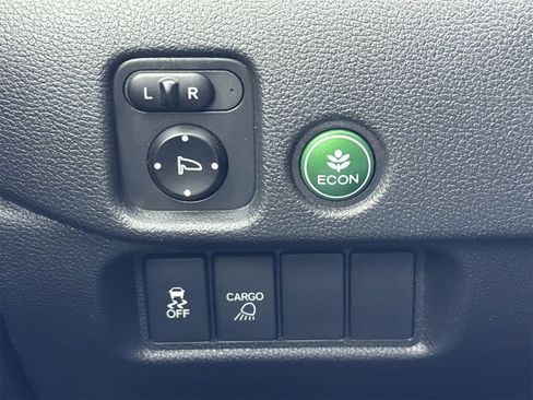 Used 2018 Honda Ridgeline Sport image 30