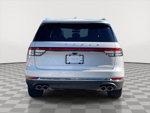 Used 2022 Lincoln Aviator Reserve w/ Elements Package Plus image 6