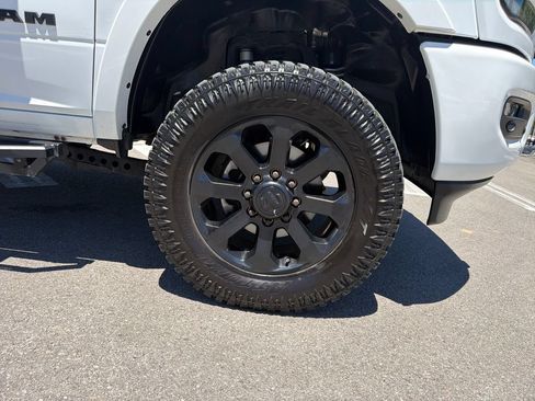 Used 2022 RAM 2500 Laramie w/ Night Edition AWD/4WD image 16