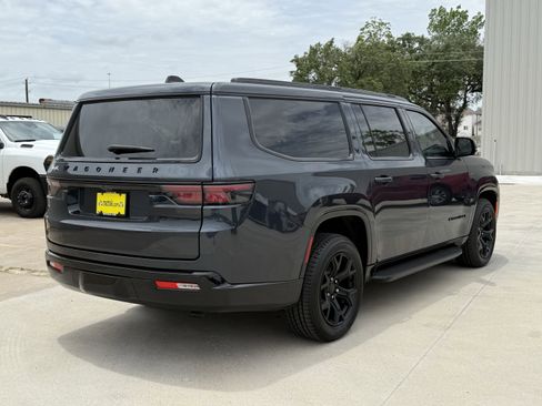 New 2025 Jeep Wagoneer L Series II image 7