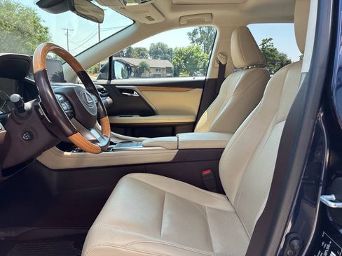 Used 2020 Lexus RX 350L Premium w/ Premium Package AWD/4WD image 7