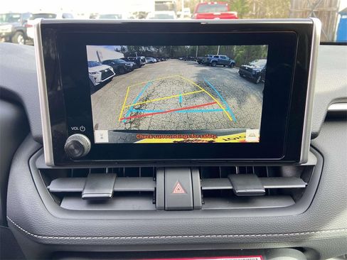 Used 2024 Toyota RAV4 LE image 21