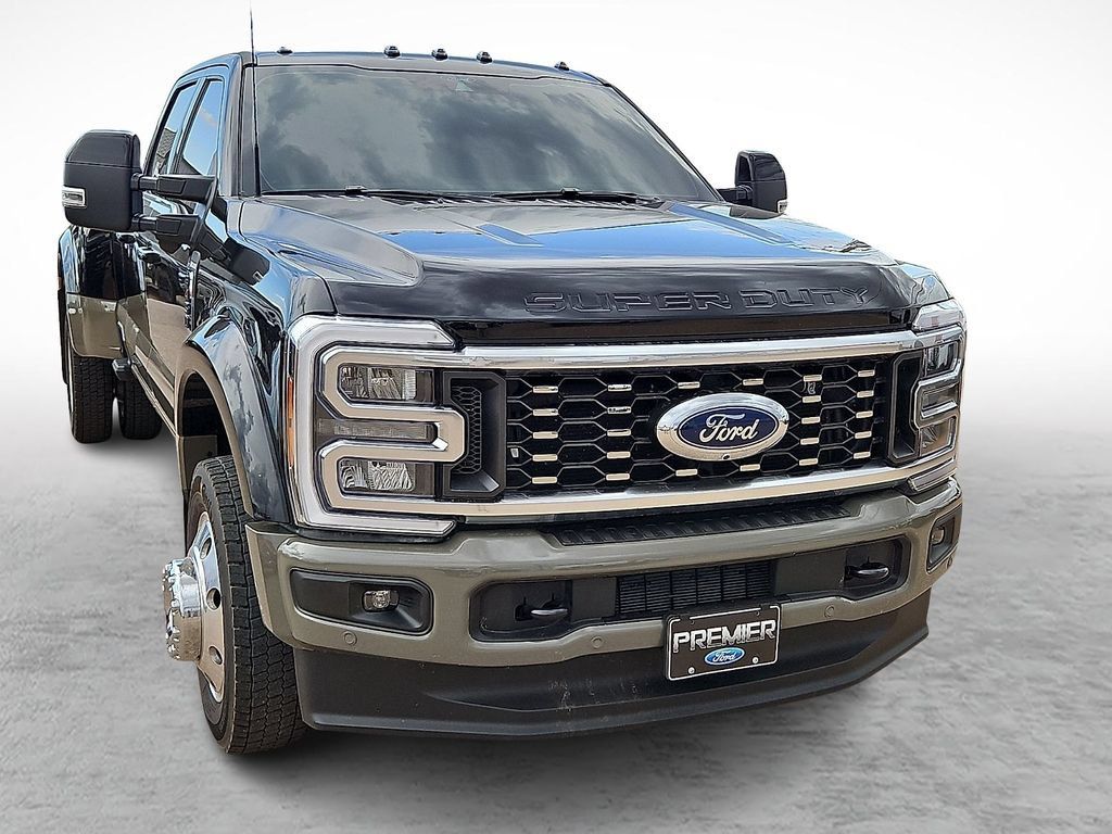 Used 2026 Ford F450 King Ranch w/ FX4 Off-Road Package AWD/4WD image 2
