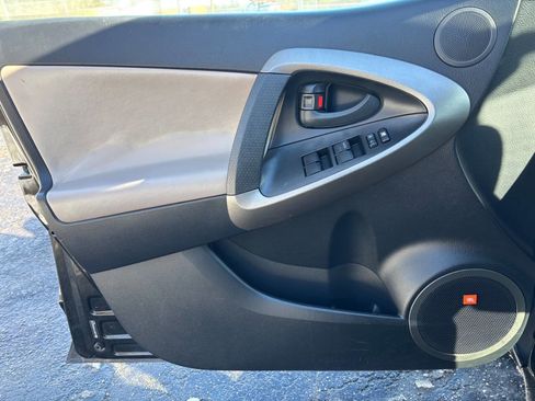 Used 2009 Toyota RAV4 Limited image 20