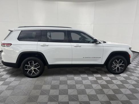 Used 2025 Jeep Grand Cherokee L Limited w/ Trailer Tow Package AWD/4WD image 7