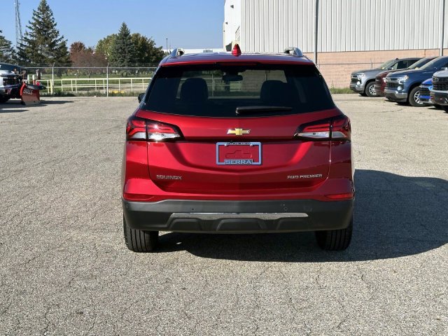 Used 2024 Chevrolet Equinox Premier AWD/4WD image 4