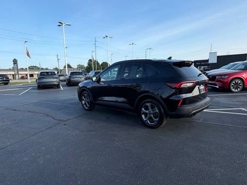 Used 2025 Ford Escape ST-Line FWD image 17