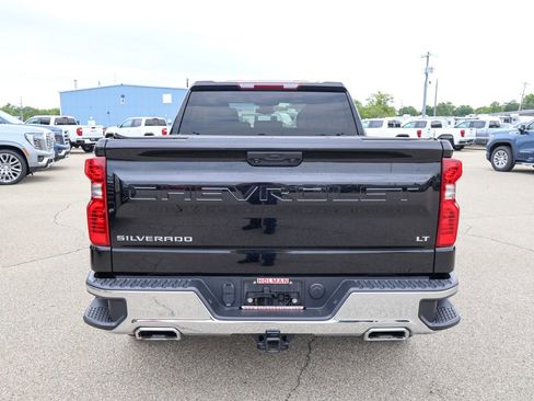 Used 2022 Chevrolet Silverado 1500 LT w/ Z71 Off-Road Package AWD/4WD image 4