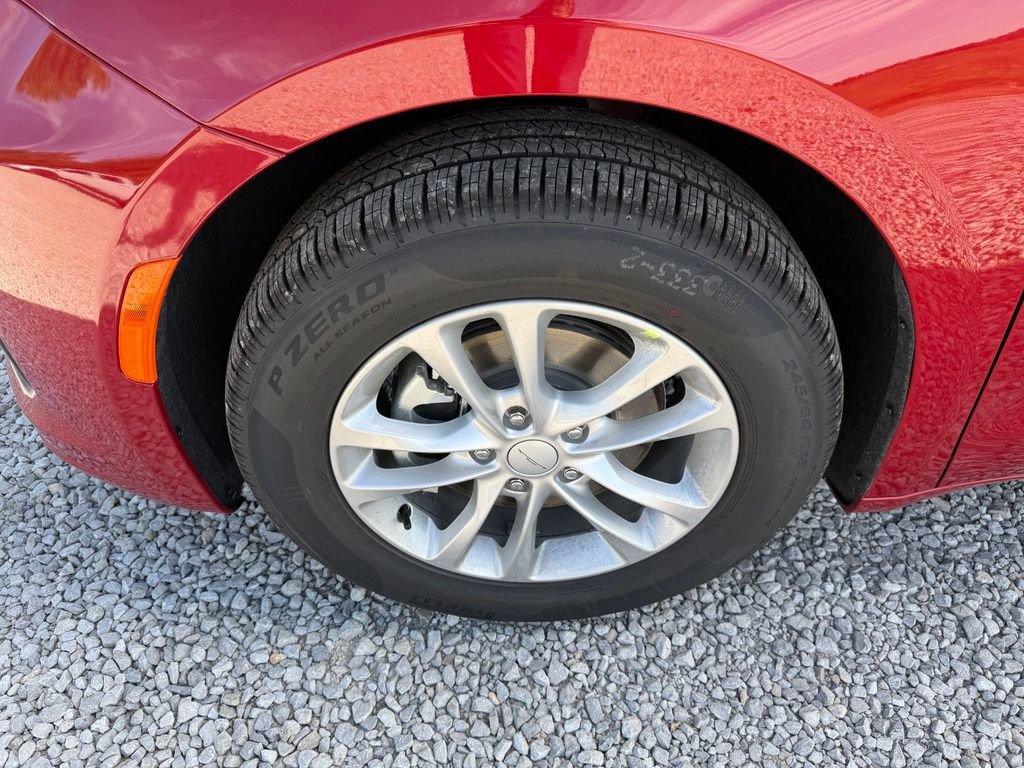 New 2027 Chrysler Pacifica Select FWD image 36