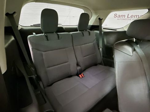 Used 2025 Ford Explorer Active image 27