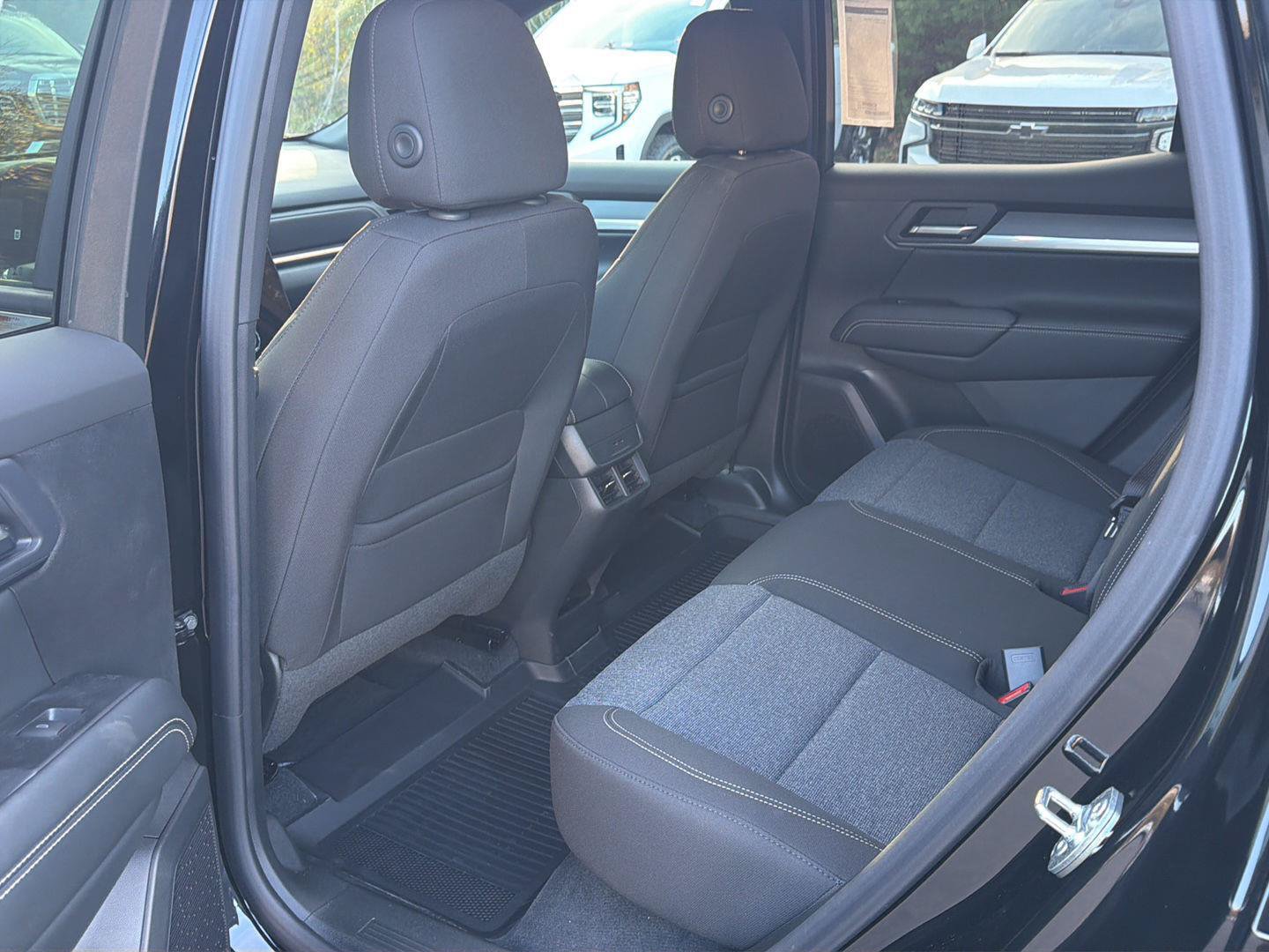 New 2027 GMC Terrain Elevation w/ LPO, Floor Liner Package AWD/4WD image 14