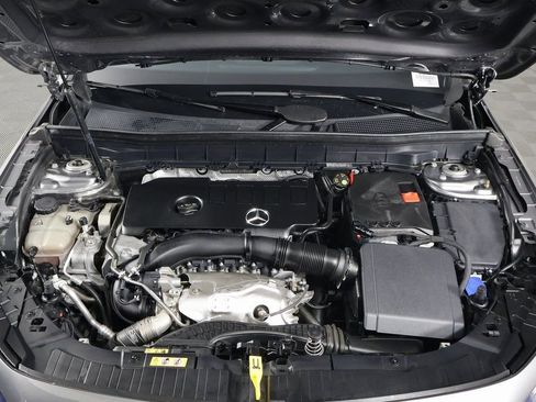Certified 2023 Mercedes-Benz GLB 250 image 16