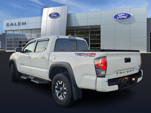 Used 2023 Toyota Tacoma TRD Off-Road image 5